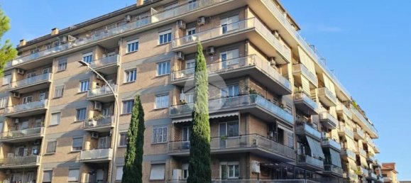 Apartamento de 2 dormitorios en Rome, Italy No. 348459 2