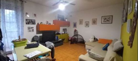 Квартира с 4 комнатами в Алессандрия, Италия № 207215 2