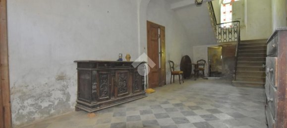 14 rooms Apartment in Collesalvetti, Italy No. 104994 3