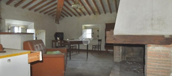 14 rooms Apartment in Collesalvetti, Italy No. 104994 11