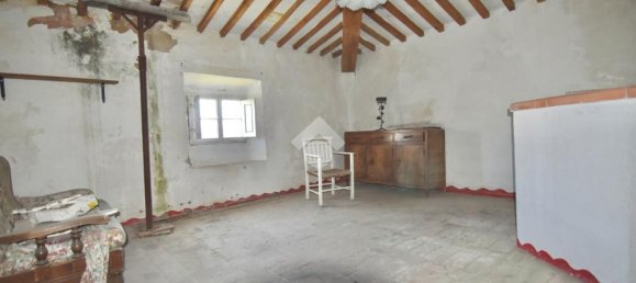 14 rooms Apartment in Collesalvetti, Italy No. 104994 10