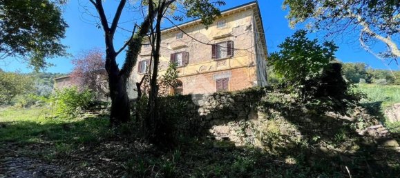 14 rooms Apartment in Collesalvetti, Italy No. 104994 2