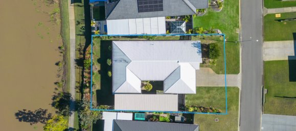 4 chambres Maison à Burrum Heads, Australia No. 501 23