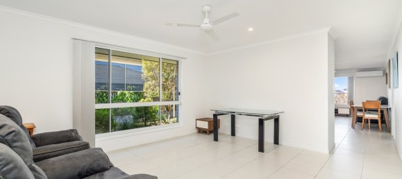 4 chambres Maison à Burrum Heads, Australia No. 501 12