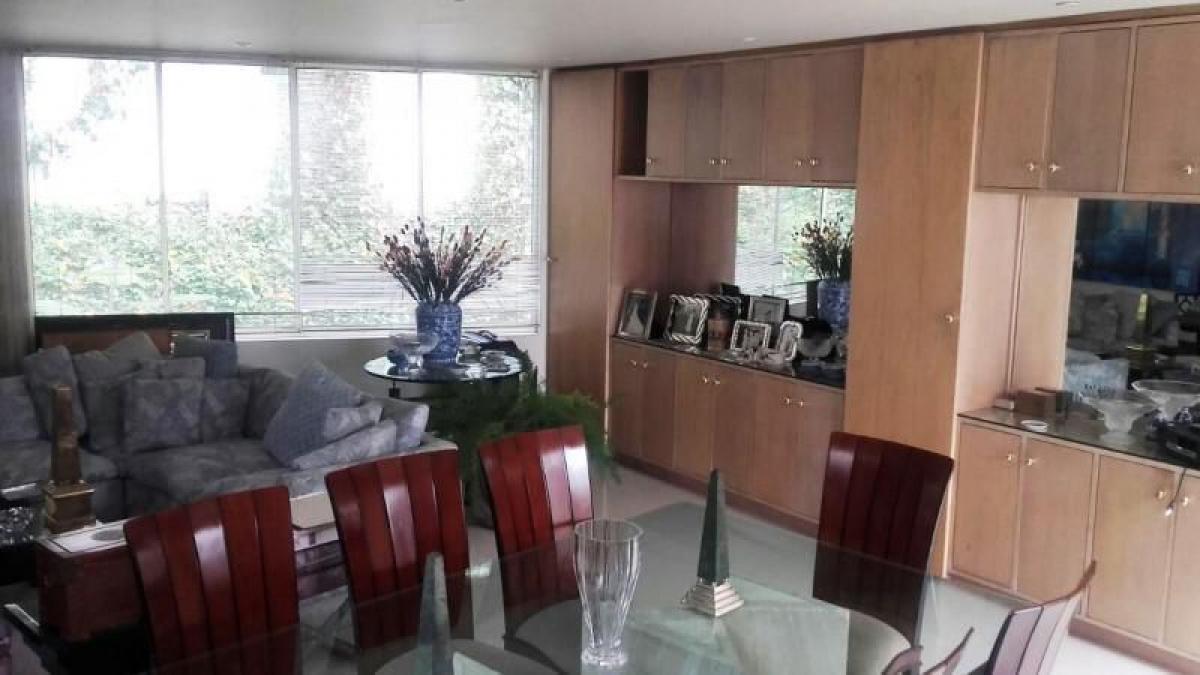 6 bedrooms House in Bogota, Colombia No. 14347