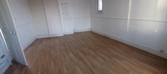 Дом с 10 комнатами в Сен-Кантен, Франция № 81652 12