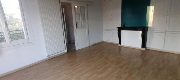 Дом с 10 комнатами в Сен-Кантен, Франция № 81652 5