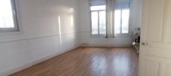 Дом с 10 комнатами в Сен-Кантен, Франция № 81652 13