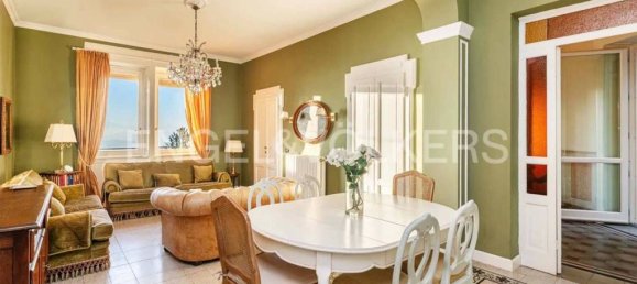 7 غرف نوم فيلا في Brunate, Italy رقم 128091 2