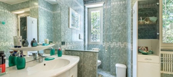 5 rooms Apartment in Rome, Italy No. 198033 28