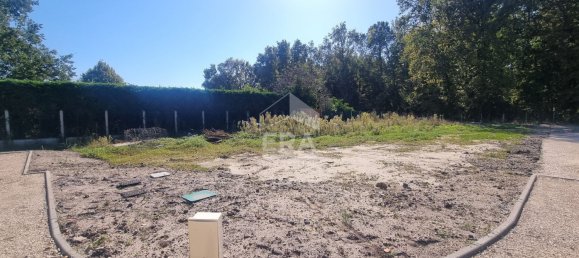 428m² Land in Avensan, France No. 81711 6