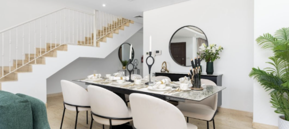 4 bedrooms Villa in Dubai, UAE No. 44848 7