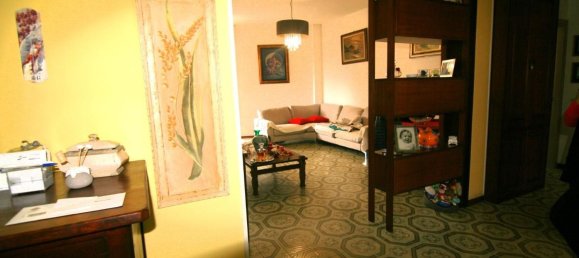 4 rooms Apartment in Carrara, Italy No. 151457 6
