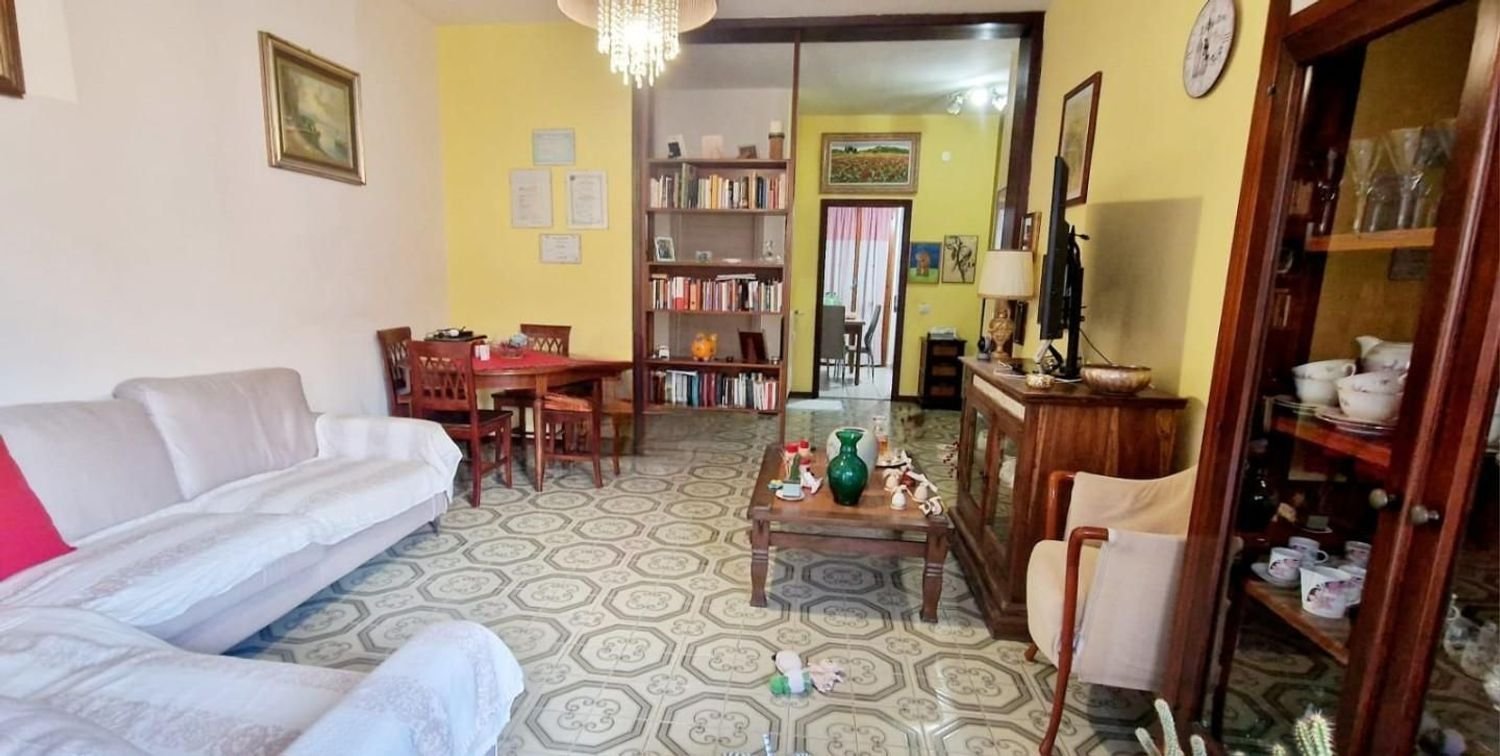 4 rooms Apartment in Carrara, Italy No. 151457