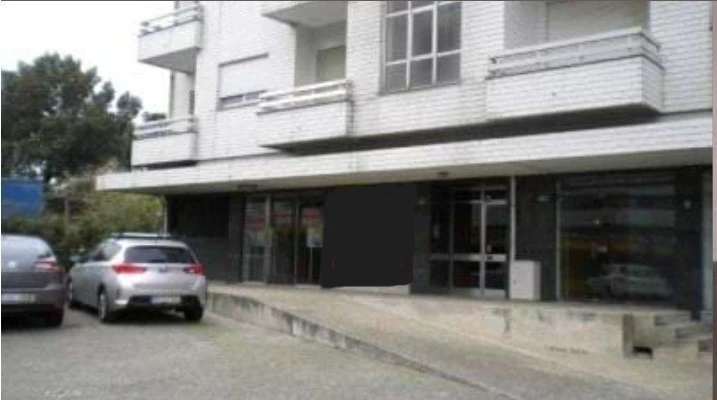 254m² Commercial property in Maia, Portugal No. 42834