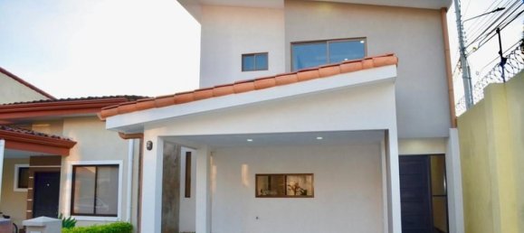 شقة 3 غرف نوم  في Santo Domingo, Costa Rica رقم 674 2