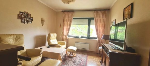 5 bedrooms House in Terville, France No. 90590 19