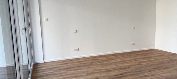 Studio in Aurich, Germany, Nr. 281456 6