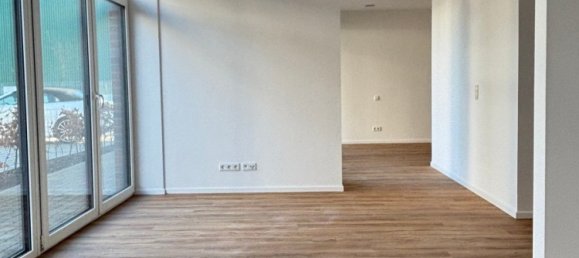 Studio in Aurich, Germany, Nr. 281456 4