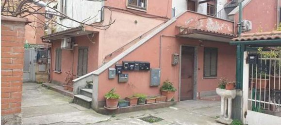 3 bedrooms Apartment in Cologno Monzese, Italy No. 370060 2