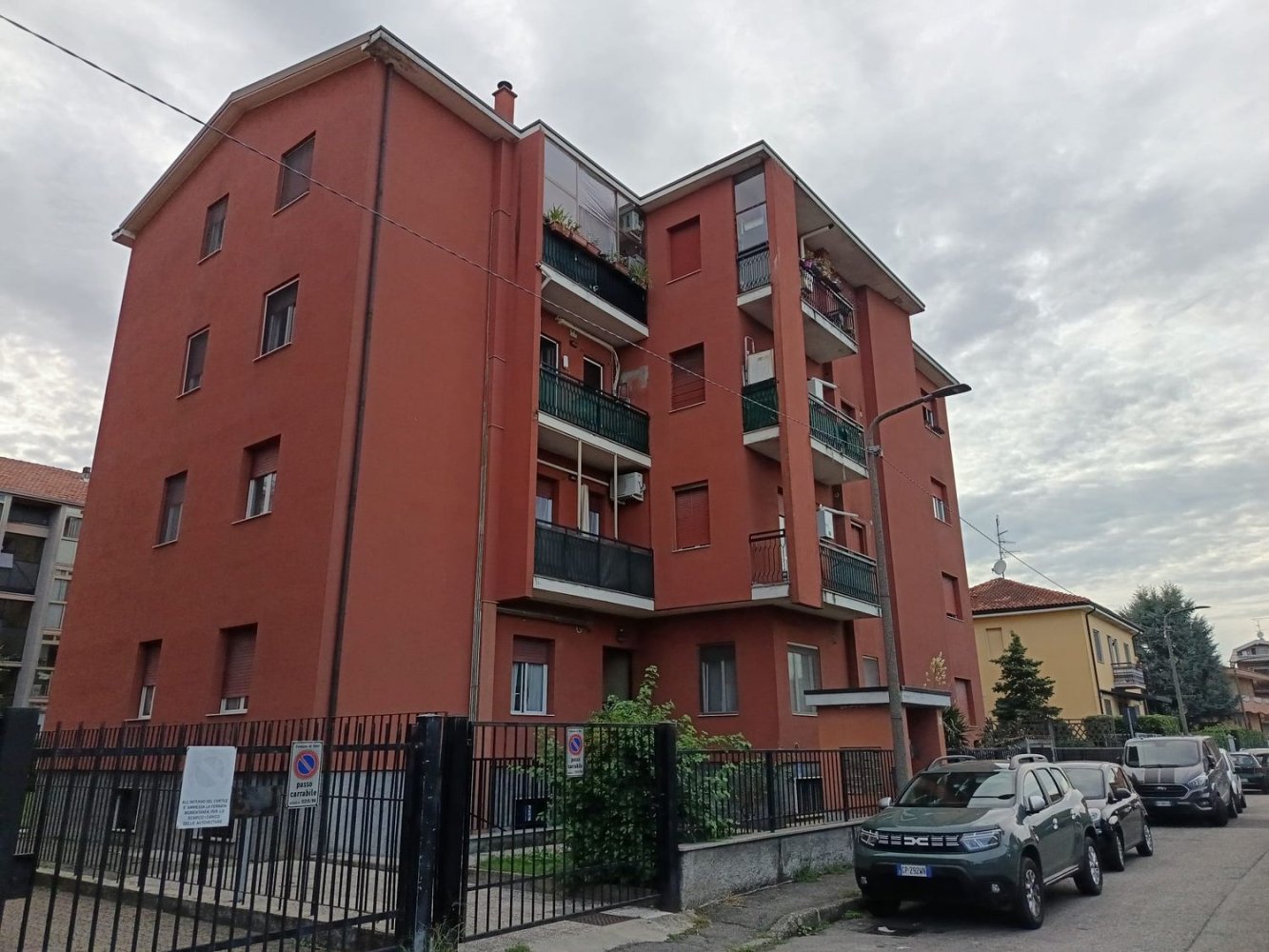 3 غرف نوم شقة في Rho, Italy رقم 357865