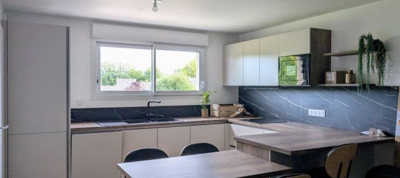 3 bedrooms House in Pont-l'Eveque, France No. 356561 4