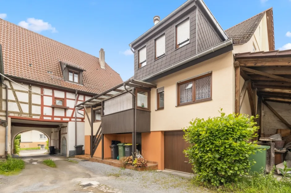 4-salle Maison de ville à Enzkreis, Germany No. 24121