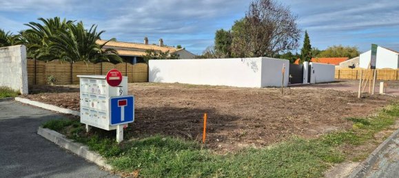 273m² Land in Le Chateau-d'Oleron, France No. 276313 5