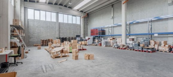 Склад 1600м² в Вольпьяно, Италия № 371470 4