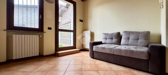 3غرفة منزل في Castelleone, Italy رقم 333737 3