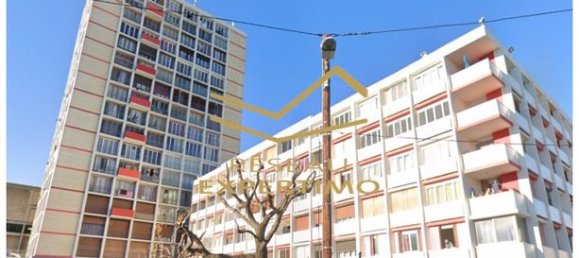 2 bedrooms Apartment in Marseille, France No. 314106 2