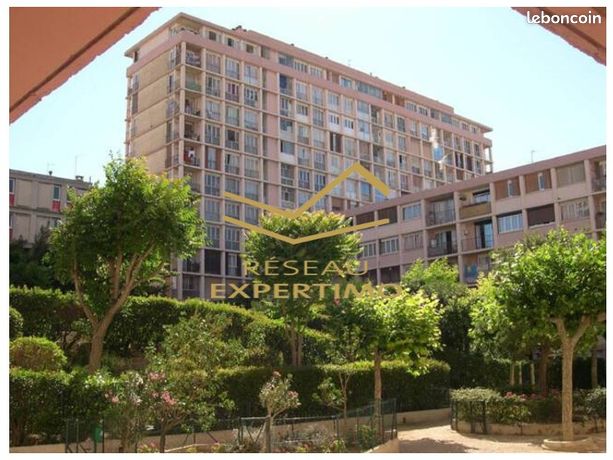 2 bedrooms Apartment in Marseille, France No. 314106