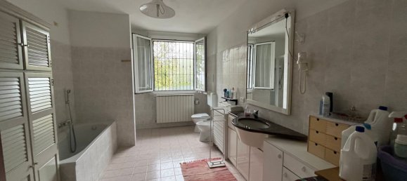 8 rooms House in Gropparello, Italy No. 71741 22