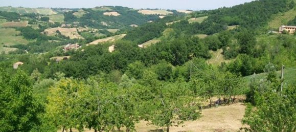 8 rooms House in Gropparello, Italy No. 71741 5