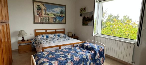 8 rooms House in Gropparello, Italy No. 71741 27
