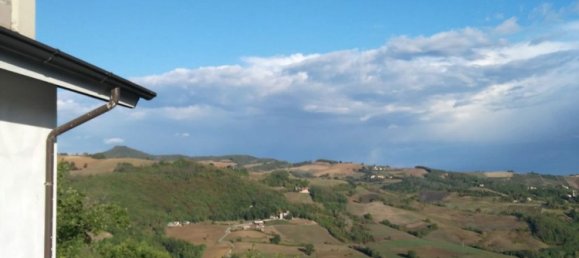 8 rooms House in Gropparello, Italy No. 71741 10