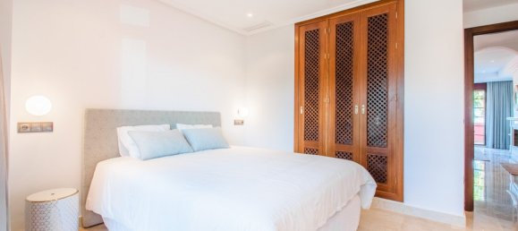 3 bedrooms Penthouse in Marbella, Spain No. 4756 11