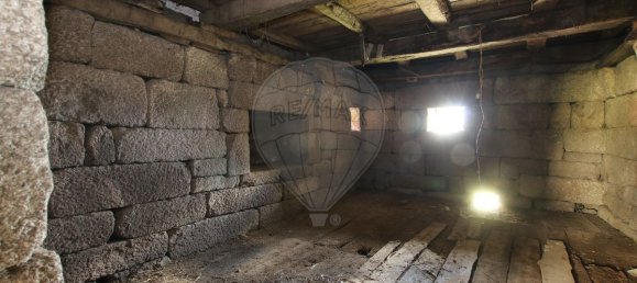 4 bedrooms House in Abadim, Portugal No. 41970 12