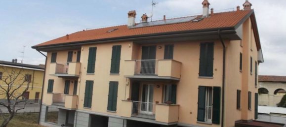 Dúplex de 3 habitaciónes en Robecchetto con Induno, Italy No. 2084 17