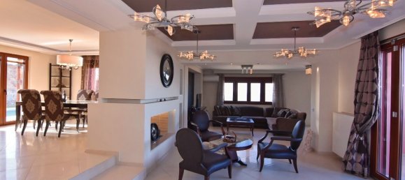 6 bedrooms Villa in Gazi, Greece No. 4106 2