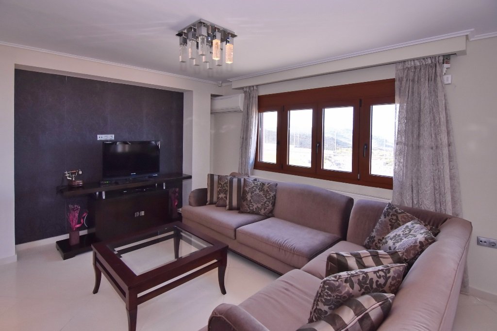 6 bedrooms Villa in Gazi, Greece No. 4106