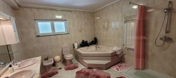 5 bedrooms House in Oliveirinha, Portugal No. 135379 14