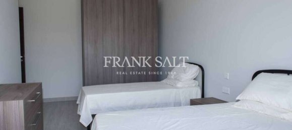 Пентхаус с 2 спальнями в Айнсилем, Мальта № 5580 5