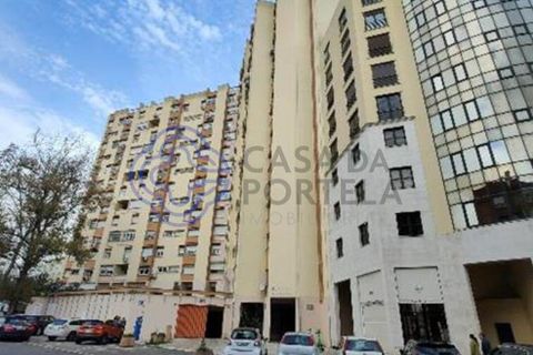 770m² Building in Loures, Portugal No. 291338