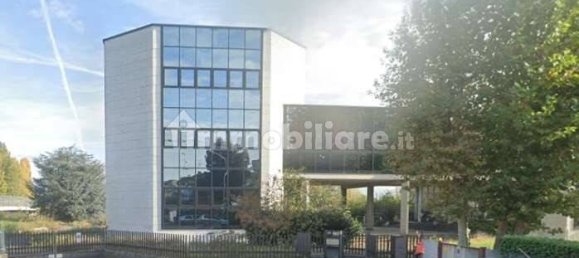 Edificio de 1 habitación en Dalmine, Italy No. 264143 4