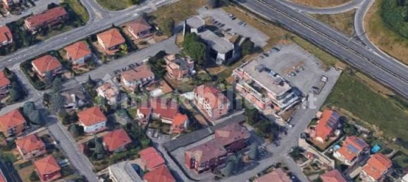 Edificio de 1 habitación en Dalmine, Italy No. 264143 18