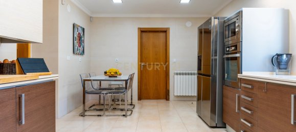 4 bedrooms Villa in Setubal, Portugal No. 208936 8