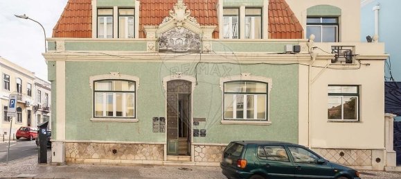 439m² Building in Setubal, Portugal No. 54345 33