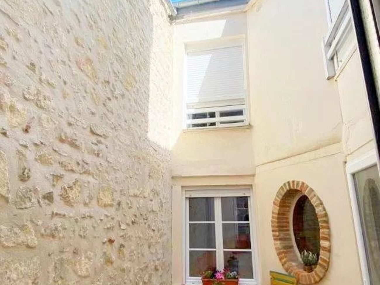 8غرفة بناية في Laon, France رقم 80208