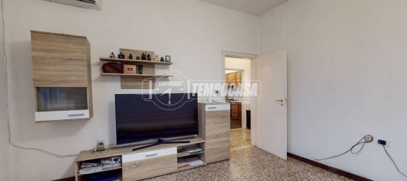 2 bedrooms Apartment in Sassuolo, Italy No. 374754 8